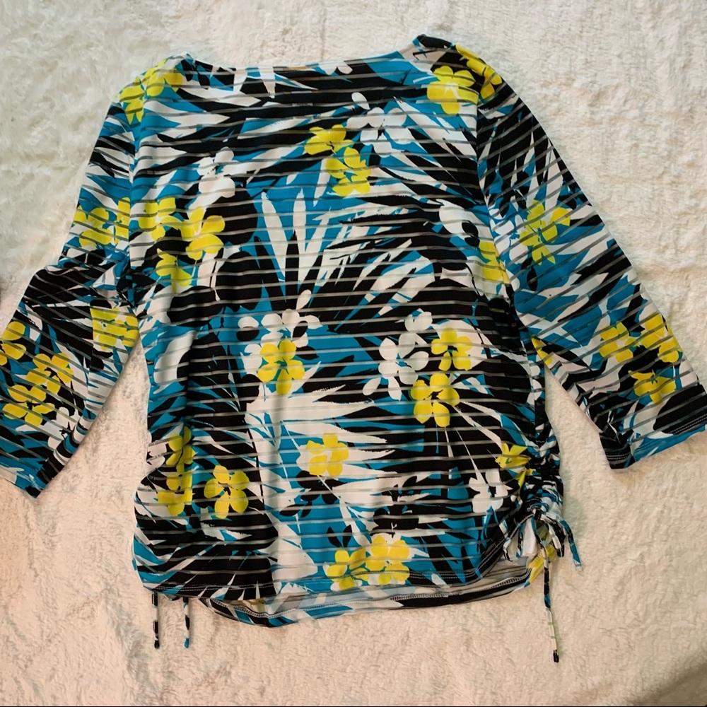 Ruby Rd. Lined Lightweight Floral Blouse Side Adj… - image 2